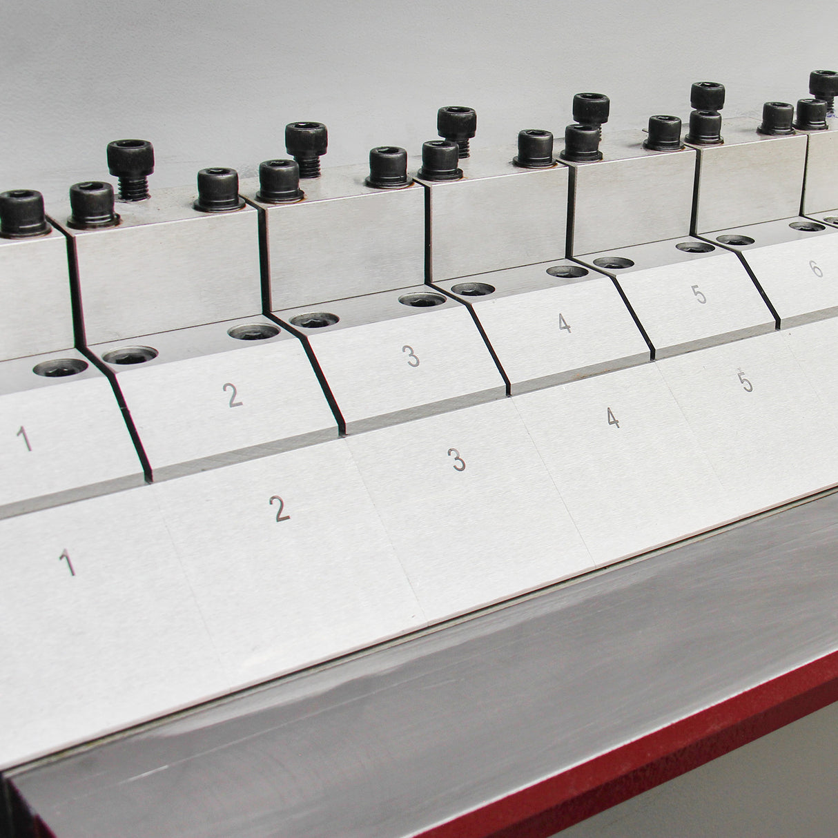 KANG Industrial HW-9610 Hydraulic Pan Brake, 2440x3.5 mm Mild Steel Plate Folding, Pan Brake Folder, 415V Power