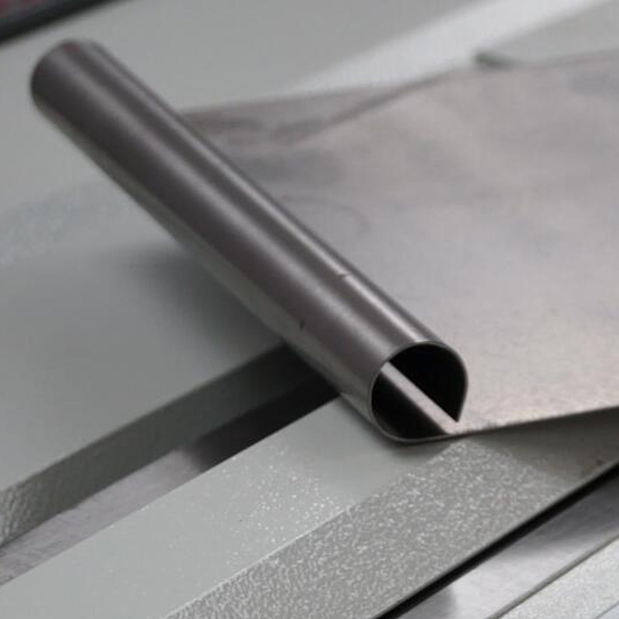 Magnetic Panbrake Folder EB-4816B, 1250mm x 1.6mm Mild Steel, 6-Ton Electromagnetic Pan Brakes, 180° Sheet Metal Bender