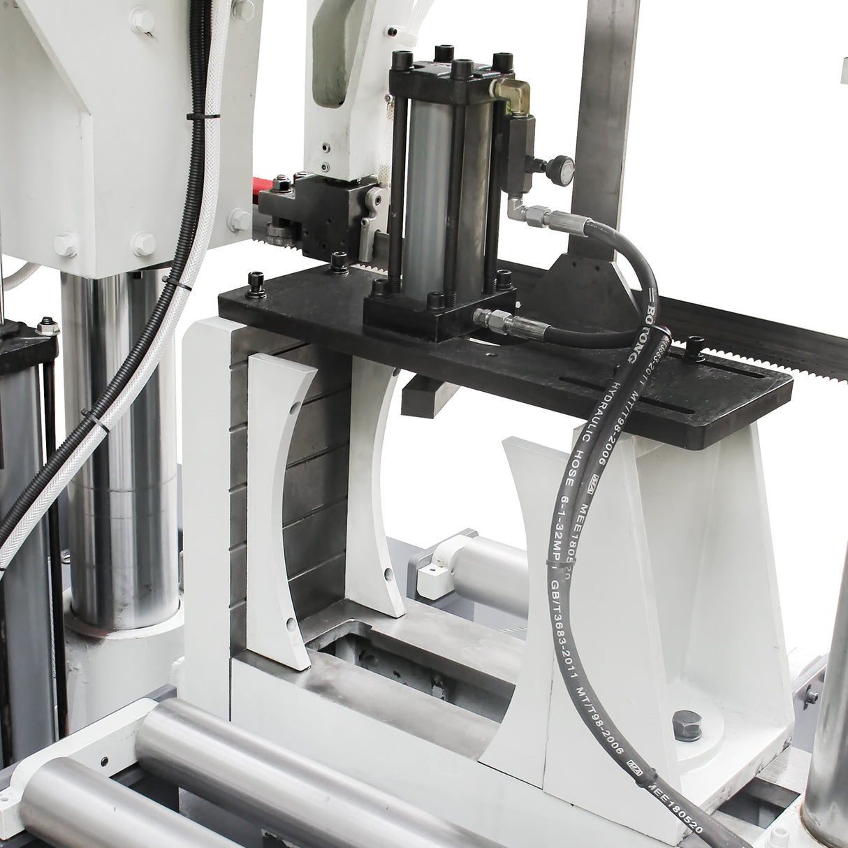 Double Column Band Saw TGK-16A, ø400mm-400x400mm Dual Column Bundle Cutting Saw, Hydraulic Band Saw Machine, 415V Power